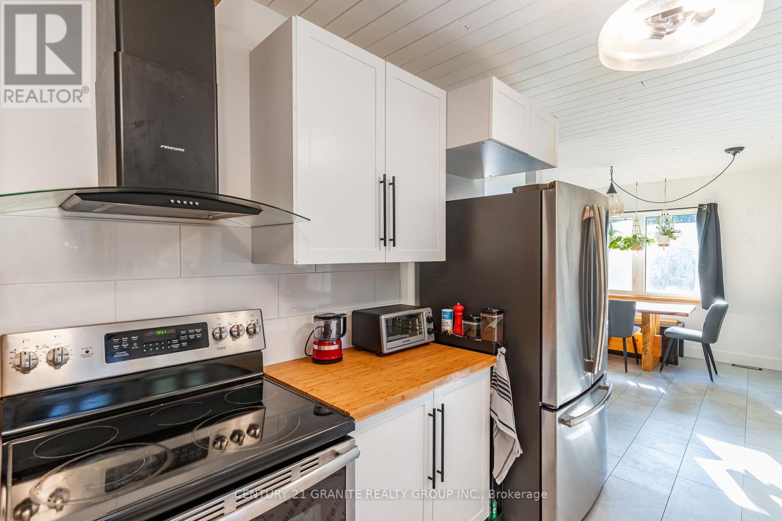 1016 Eureka Road, Highlands East (Monmouth), Ontario  K0M 1R0 - Photo 7 - X12795146