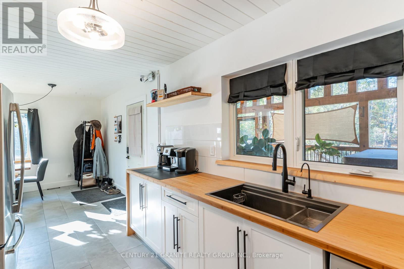 1016 Eureka Road, Highlands East (Monmouth), Ontario  K0M 1R0 - Photo 9 - X12795146