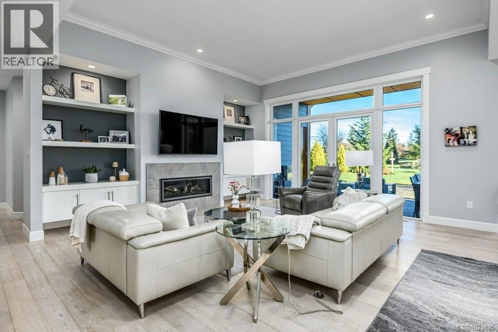 229 1290 Crown Isle Dr, Courtenay, British Columbia  V9N 0B8 - Photo 12 - 1023625