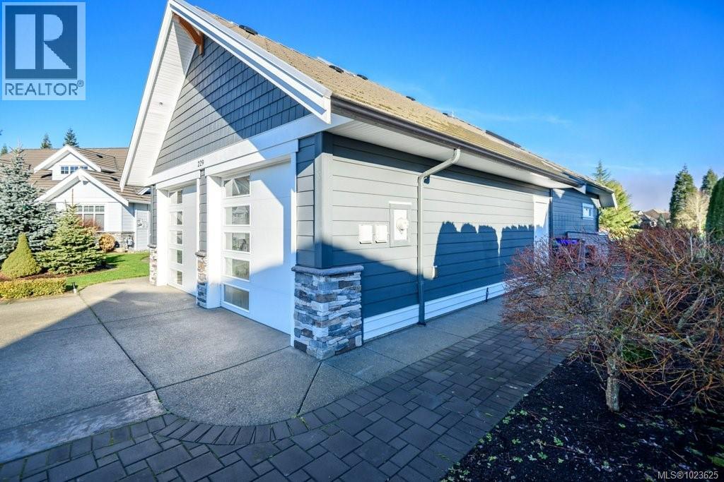 229 1290 Crown Isle Dr, Courtenay, British Columbia  V9N 0B8 - Photo 65 - 1023625