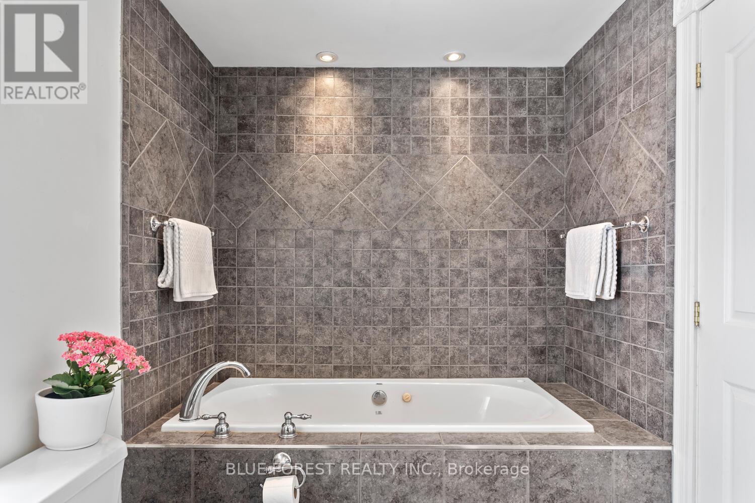 623 Dufferin Avenue, London East, Ontario  N5W 3J8 - Photo 27 - X12794970