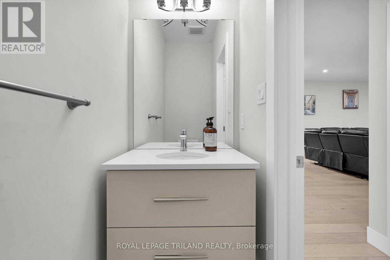 36 Kaiser Lane, Middlesex Centre, Ontario  N0L 1R0 - Photo 21 - X12795086