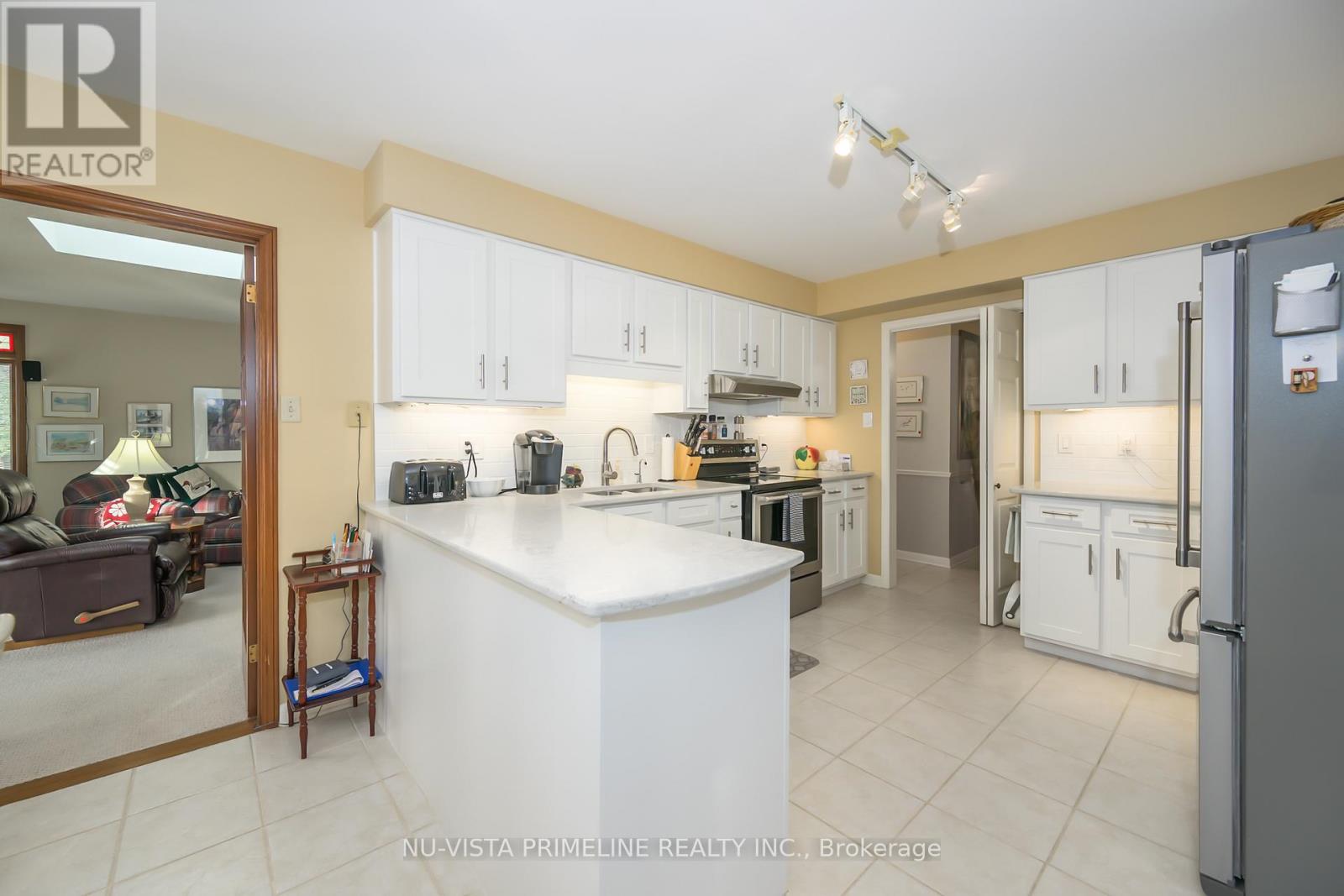 53 Meridene Crescent W, London North, Ontario  N5X 2M1 - Photo 23 - X12795130