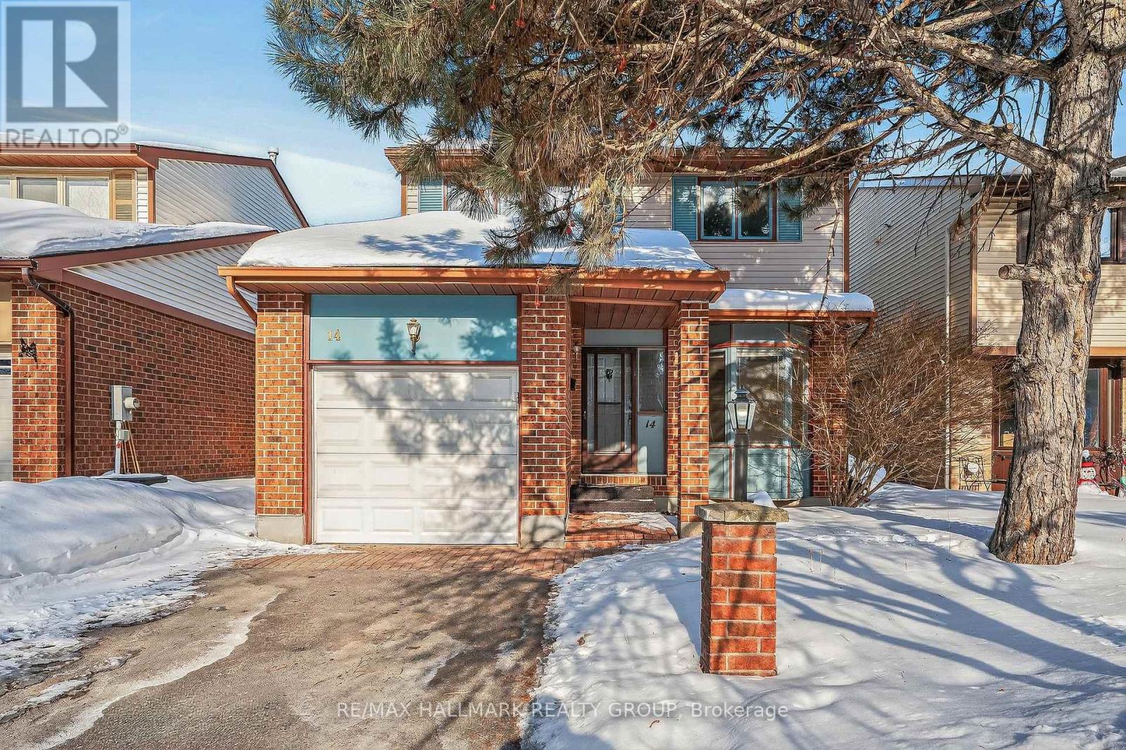 14 HAYWOOD CRESCENT, Ottawa, Ontario