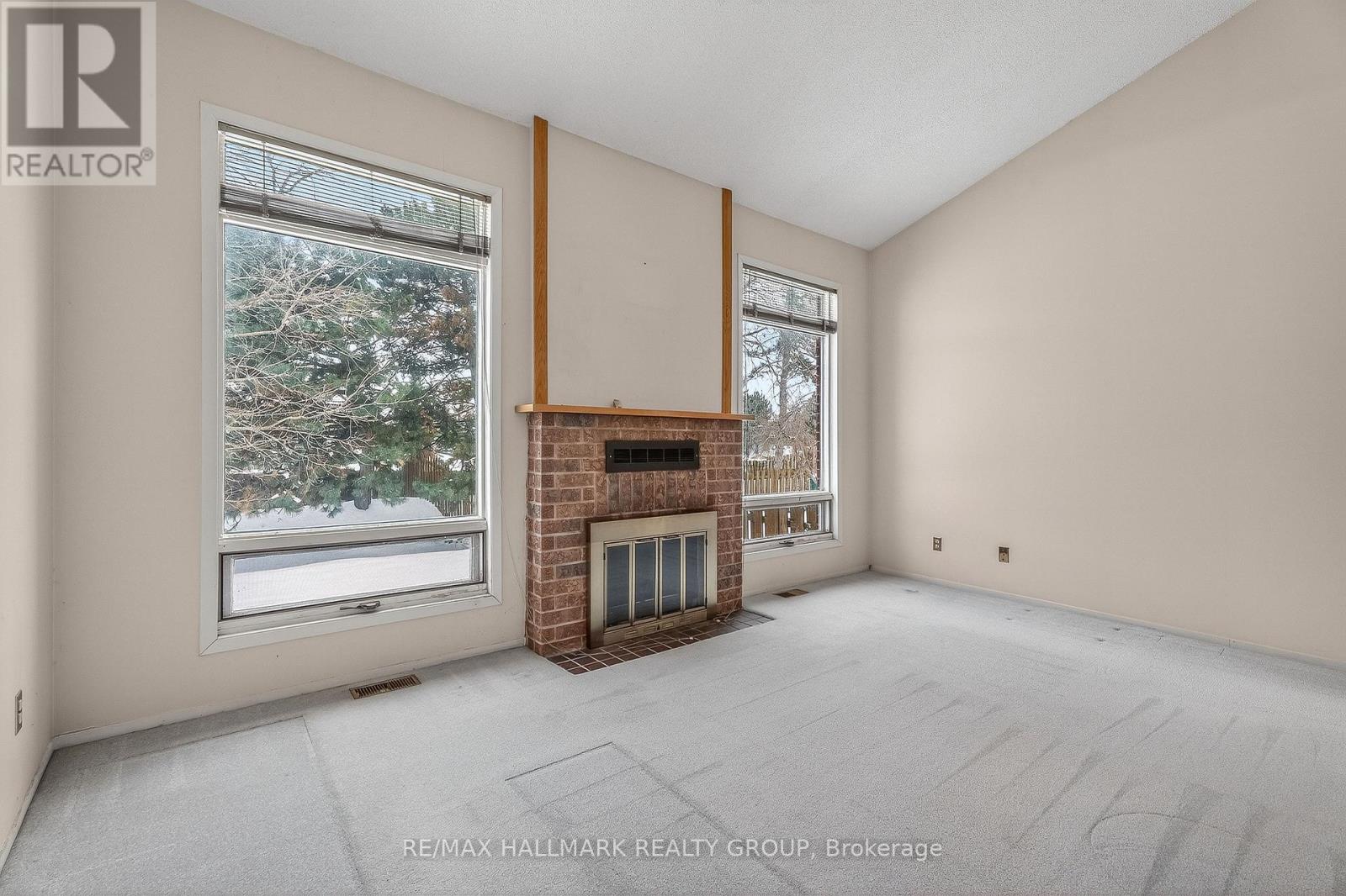 14 Haywood Crescent, Ottawa, Ontario  K2L 2J2 - Photo 18 - X12795152