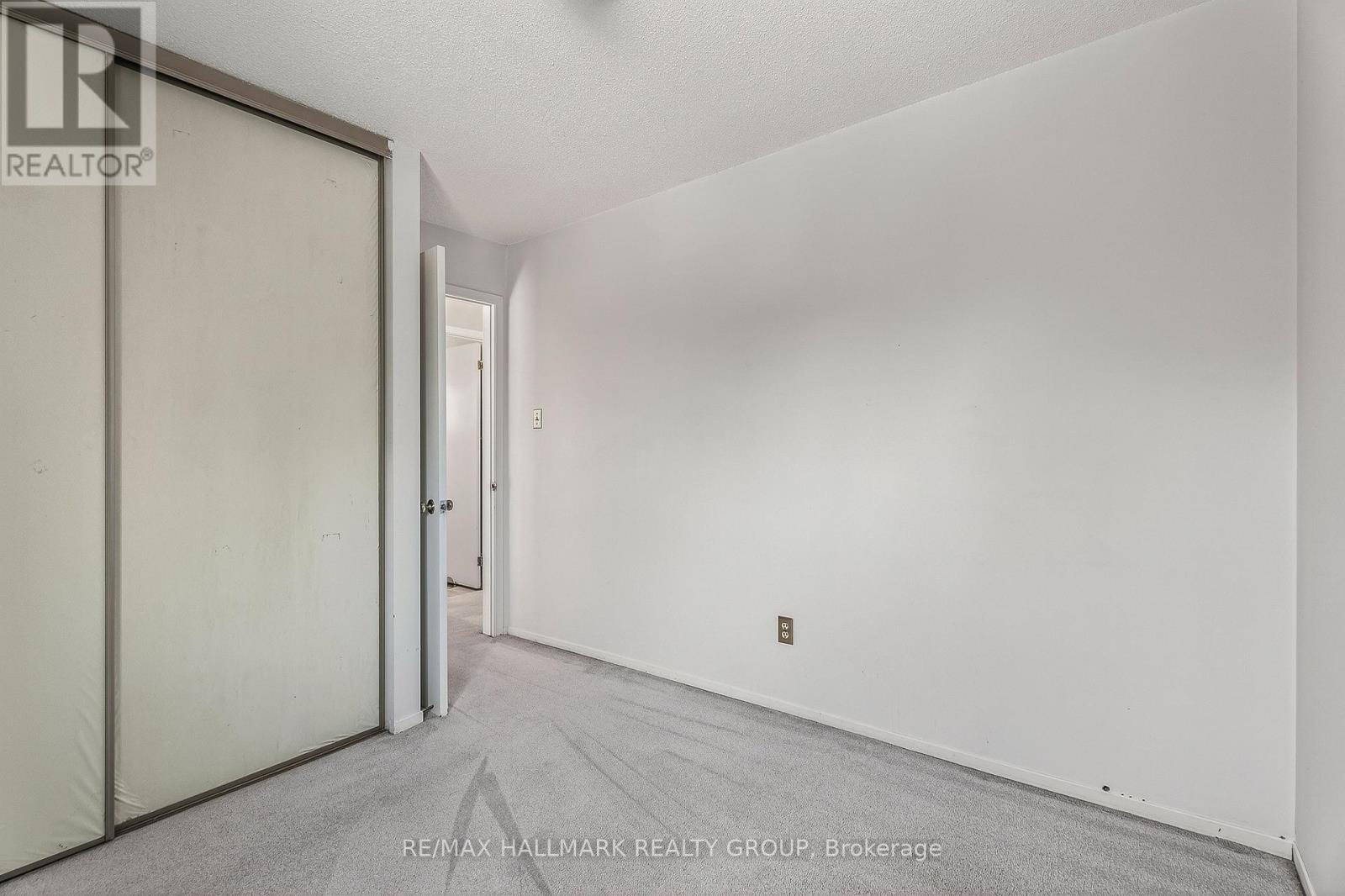 14 Haywood Crescent, Ottawa, Ontario  K2L 2J2 - Photo 22 - X12795152