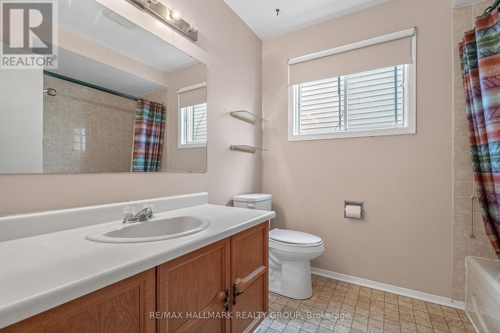 14 Haywood Crescent, Ottawa, Ontario  K2L 2J2 - Photo 23 - X12795152