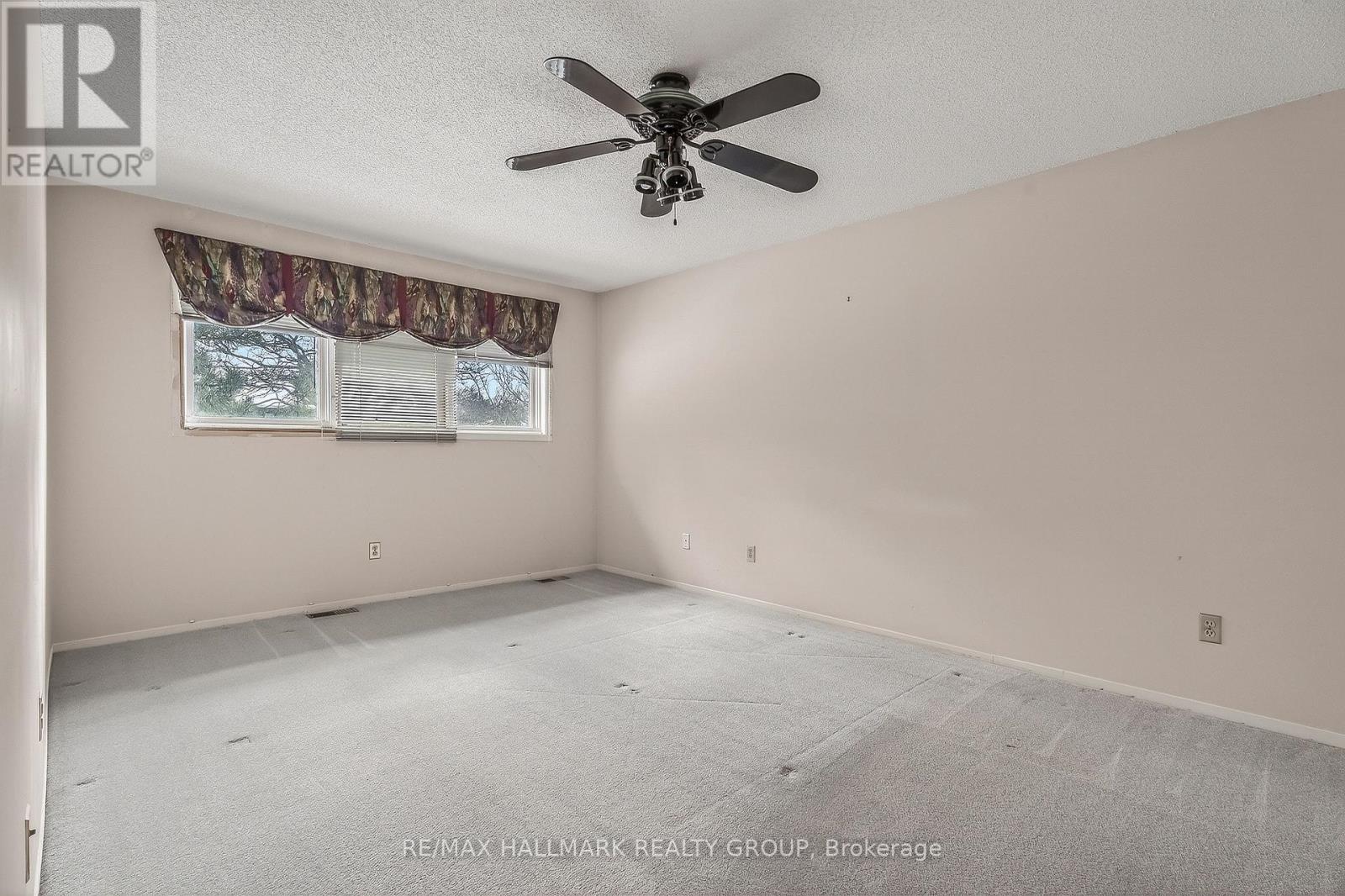 14 Haywood Crescent, Ottawa, Ontario  K2L 2J2 - Photo 24 - X12795152