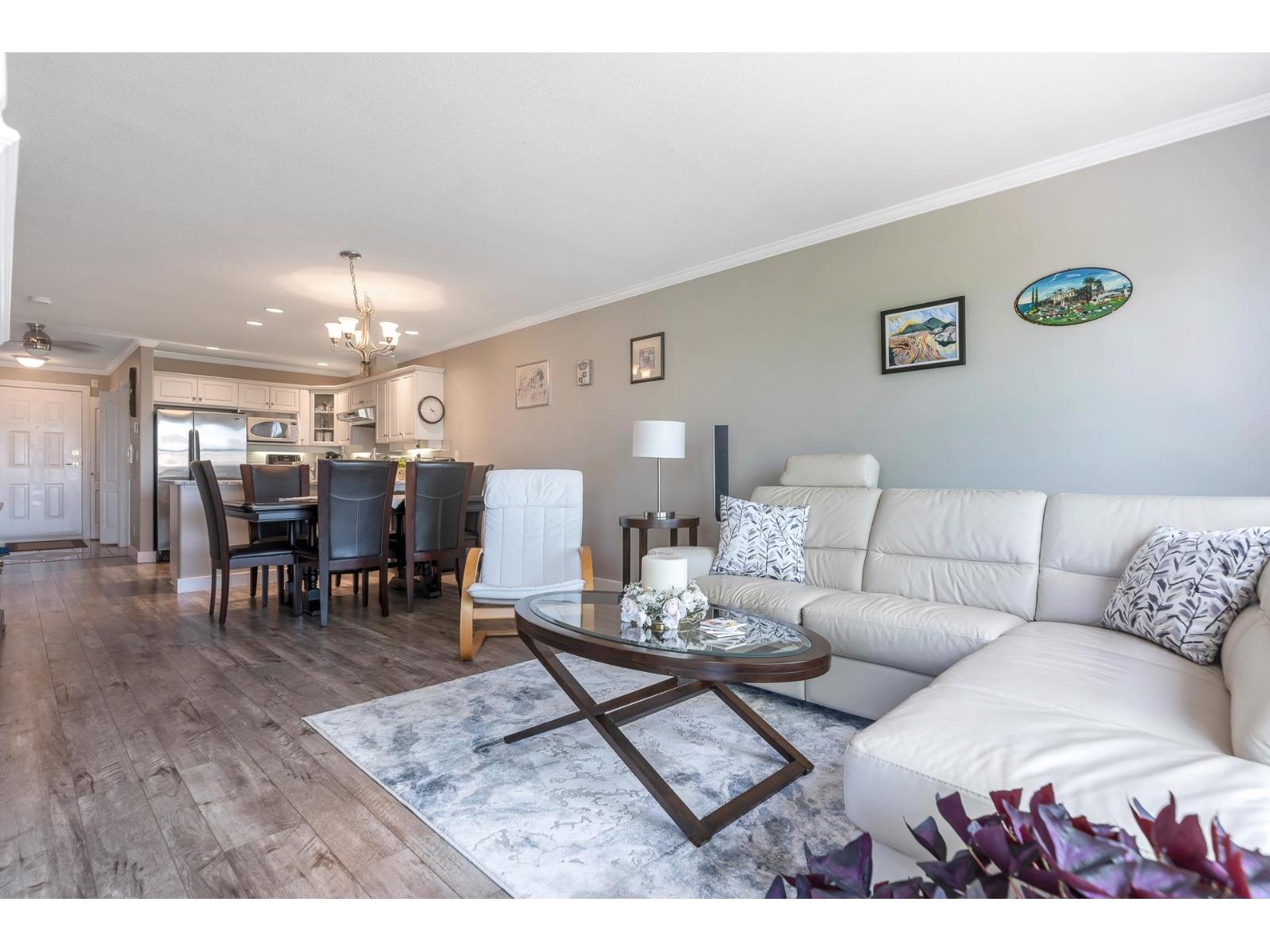 202 15284 Buena Vista Avenue, White Rock, British Columbia  V4B 5K5 - Photo 11 - R3090549