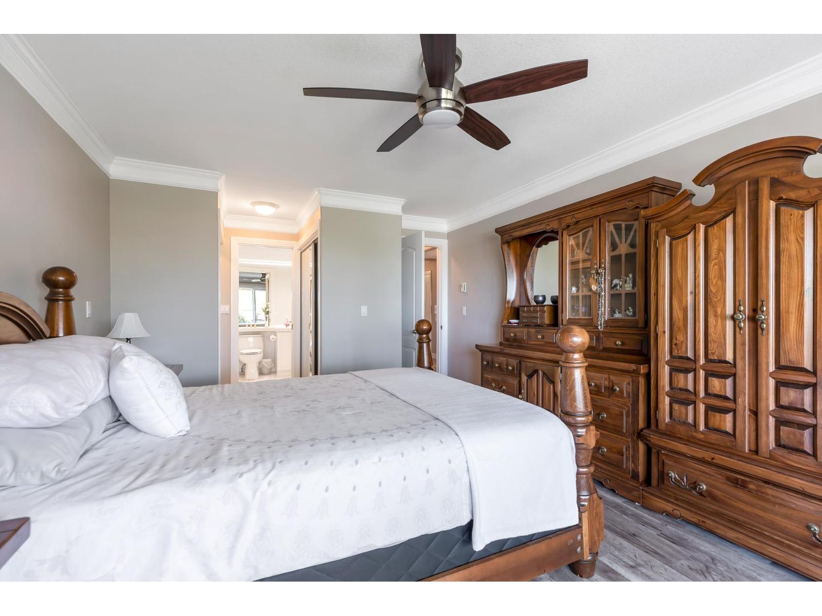 202 15284 Buena Vista Avenue, White Rock, British Columbia  V4B 5K5 - Photo 20 - R3090549