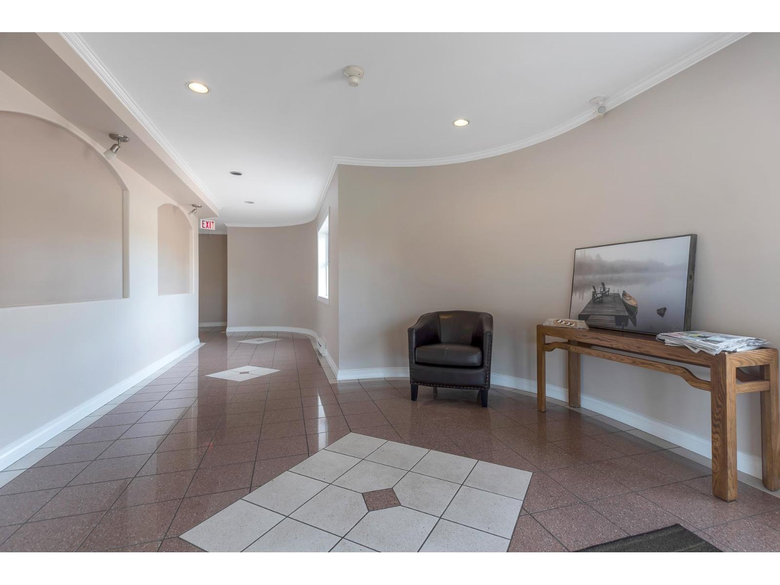 202 15284 Buena Vista Avenue, White Rock, British Columbia  V4B 5K5 - Photo 31 - R3090549