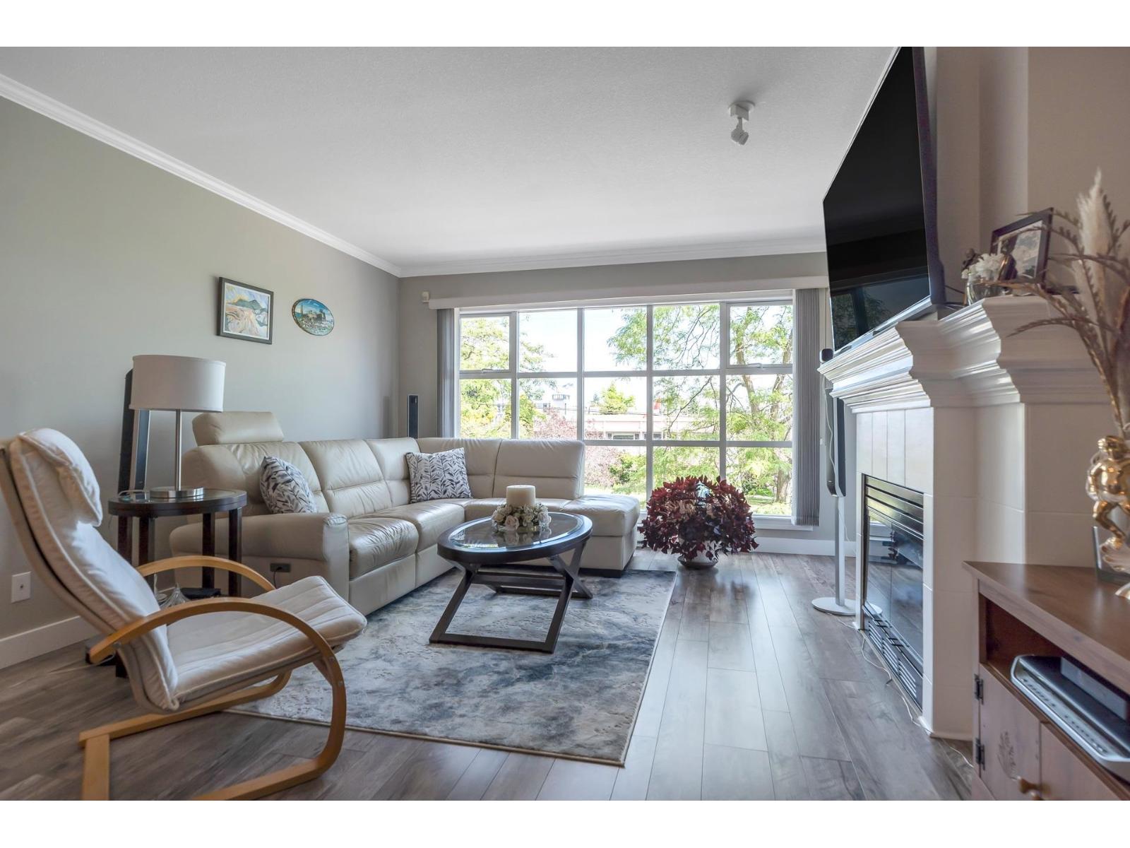 202 15284 Buena Vista Avenue, White Rock, British Columbia  V4B 5K5 - Photo 7 - R3090549