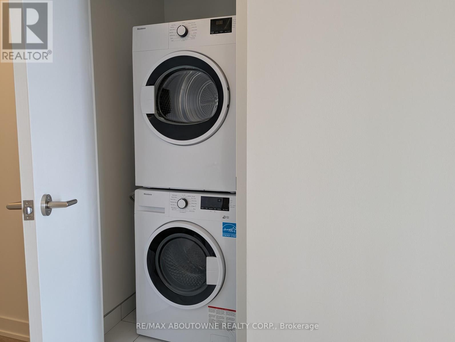 1003 - 1 Quarrington Lane, Toronto, Ontario  M3C 0S4 - Photo 17 - C12794984