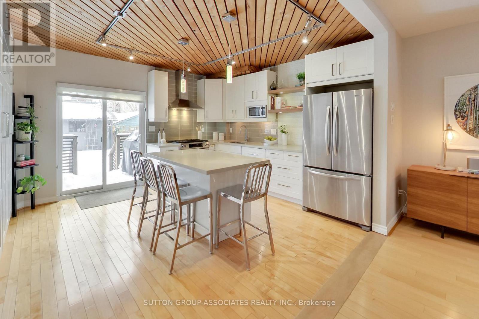 75 Arlington Avenue, Toronto, Ontario  M6G 3L2 - Photo 14 - C12795000