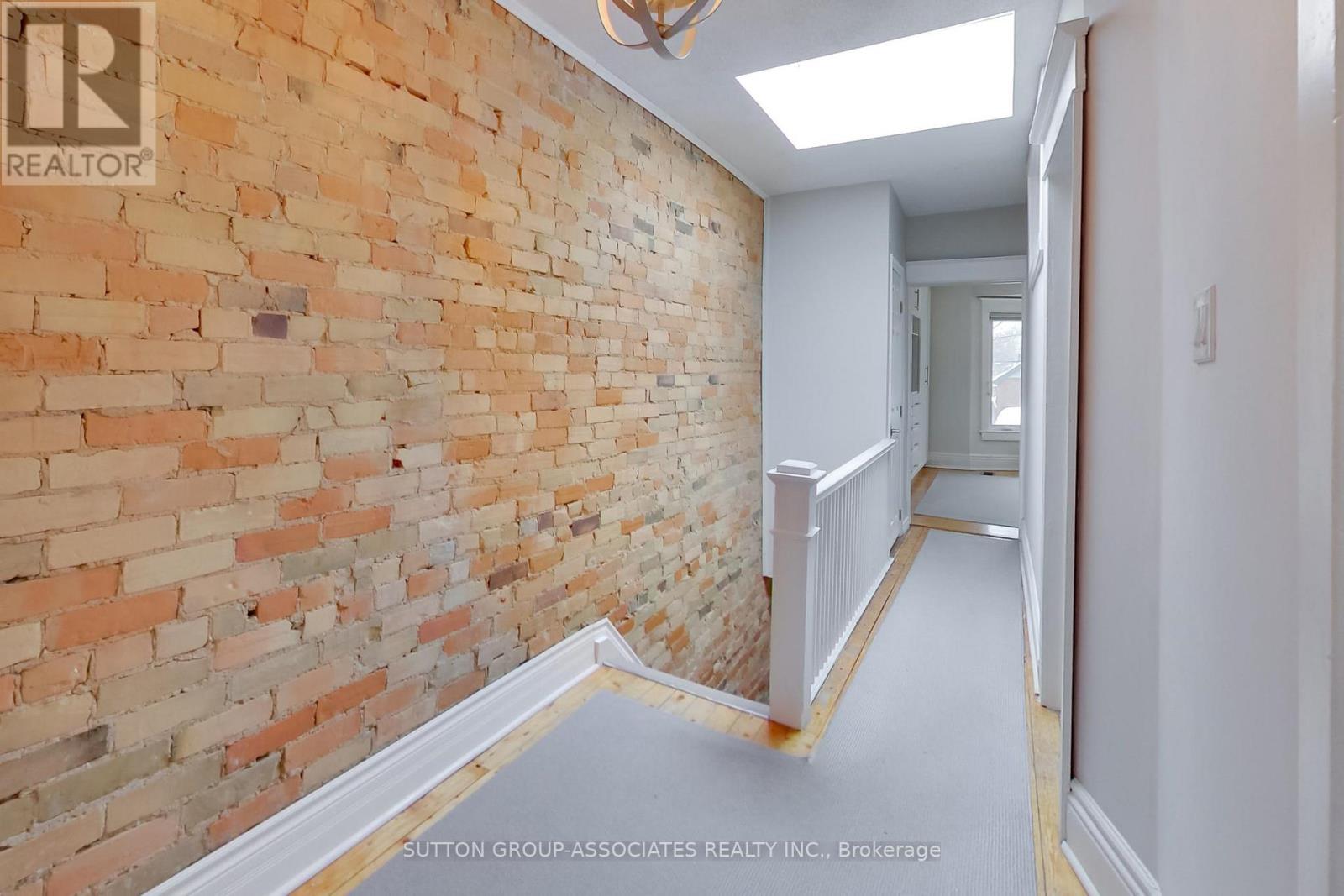 75 Arlington Avenue, Toronto, Ontario  M6G 3L2 - Photo 28 - C12795000