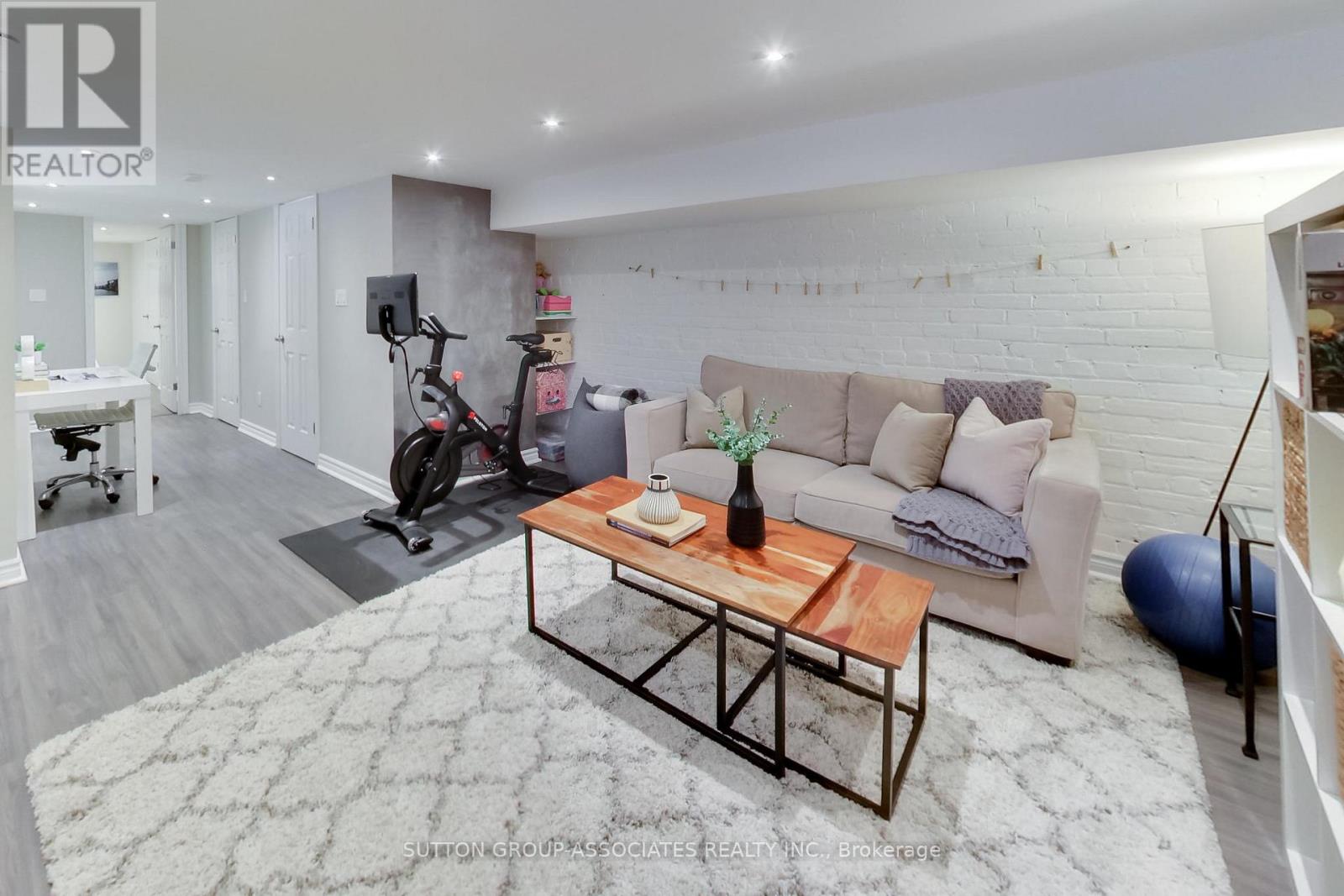 75 Arlington Avenue, Toronto, Ontario  M6G 3L2 - Photo 34 - C12795000