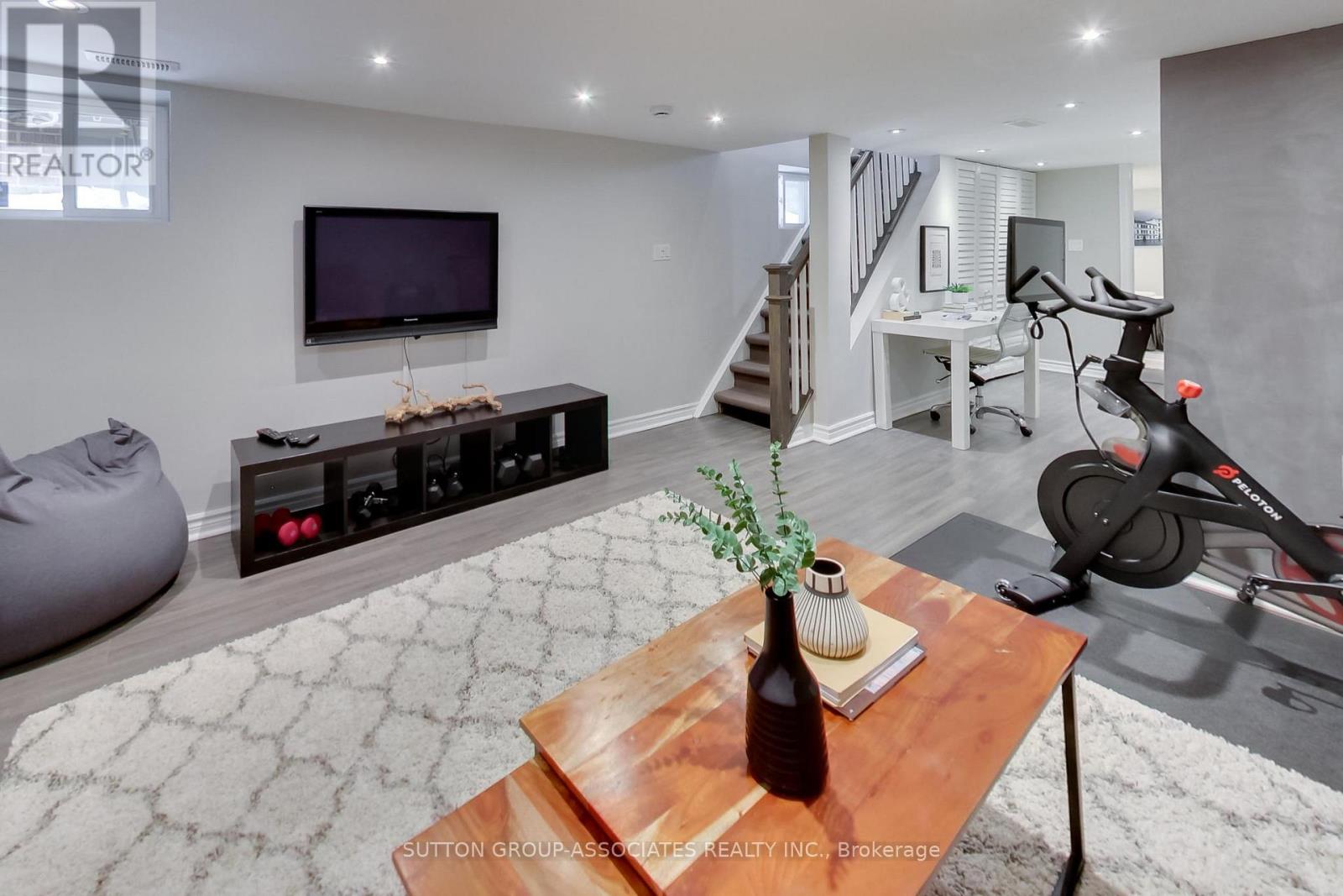 75 Arlington Avenue, Toronto, Ontario  M6G 3L2 - Photo 35 - C12795000