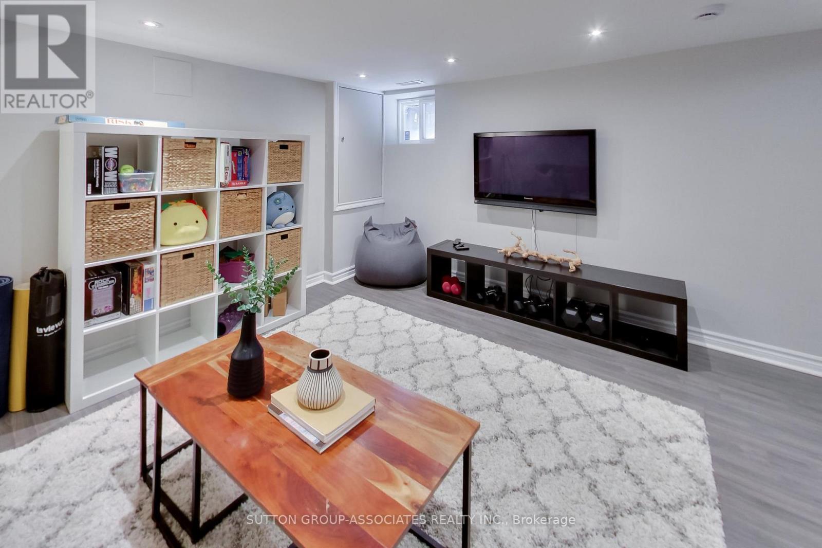 75 Arlington Avenue, Toronto, Ontario  M6G 3L2 - Photo 36 - C12795000