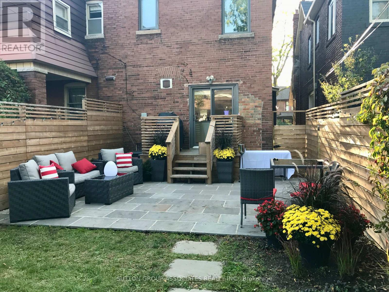 75 Arlington Avenue, Toronto, Ontario  M6G 3L2 - Photo 48 - C12795000