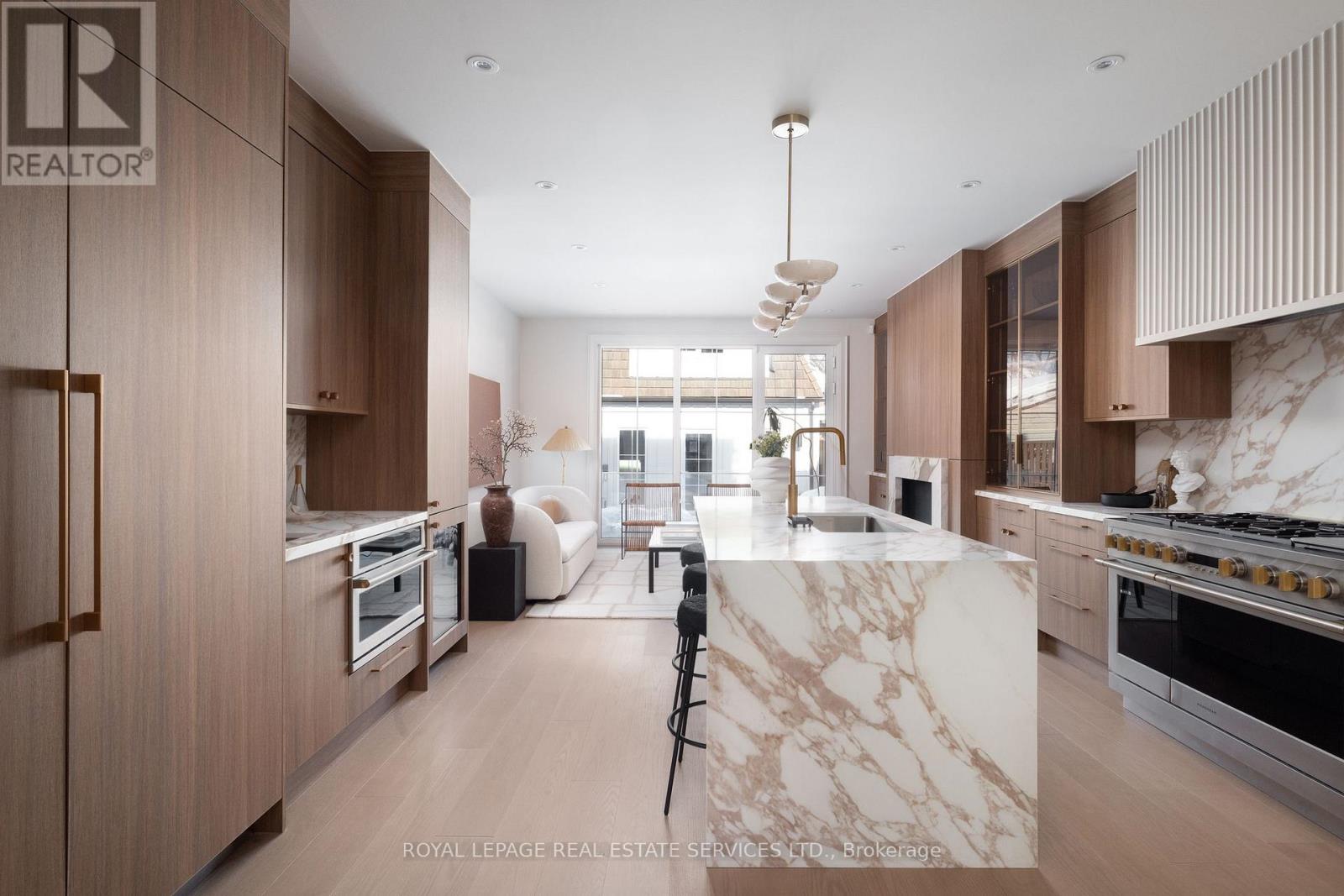 168 Bedford Park Avenue, Toronto, Ontario  M5M 1J3 - Photo 10 - C12795042