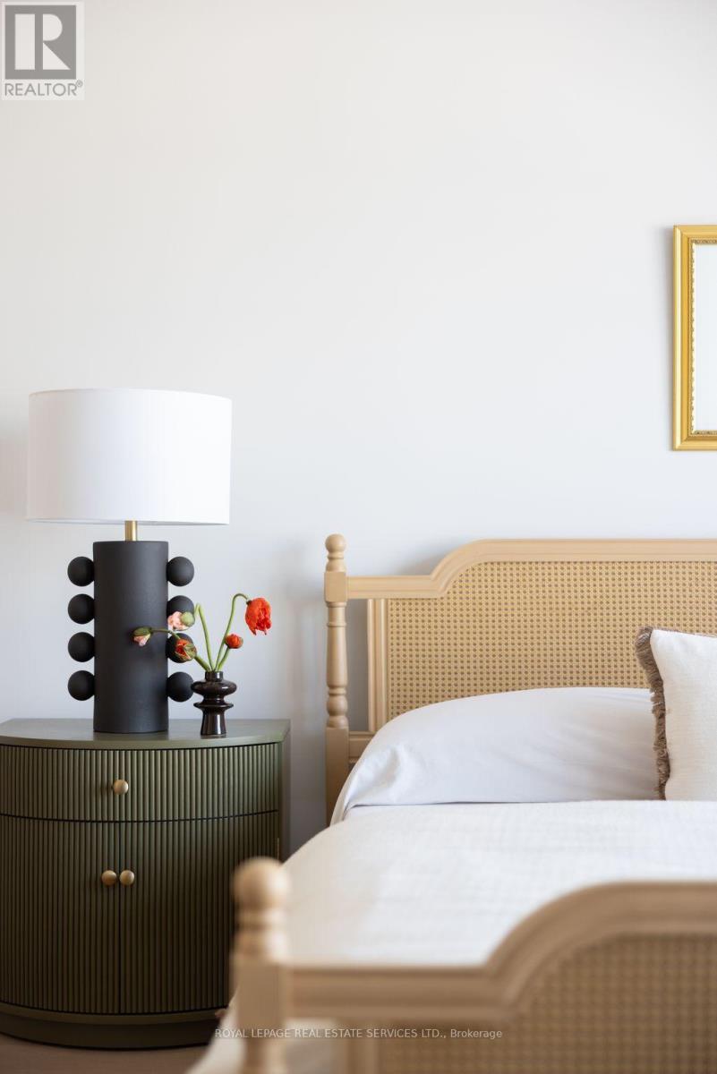 168 Bedford Park Avenue, Toronto, Ontario  M5M 1J3 - Photo 22 - C12795042