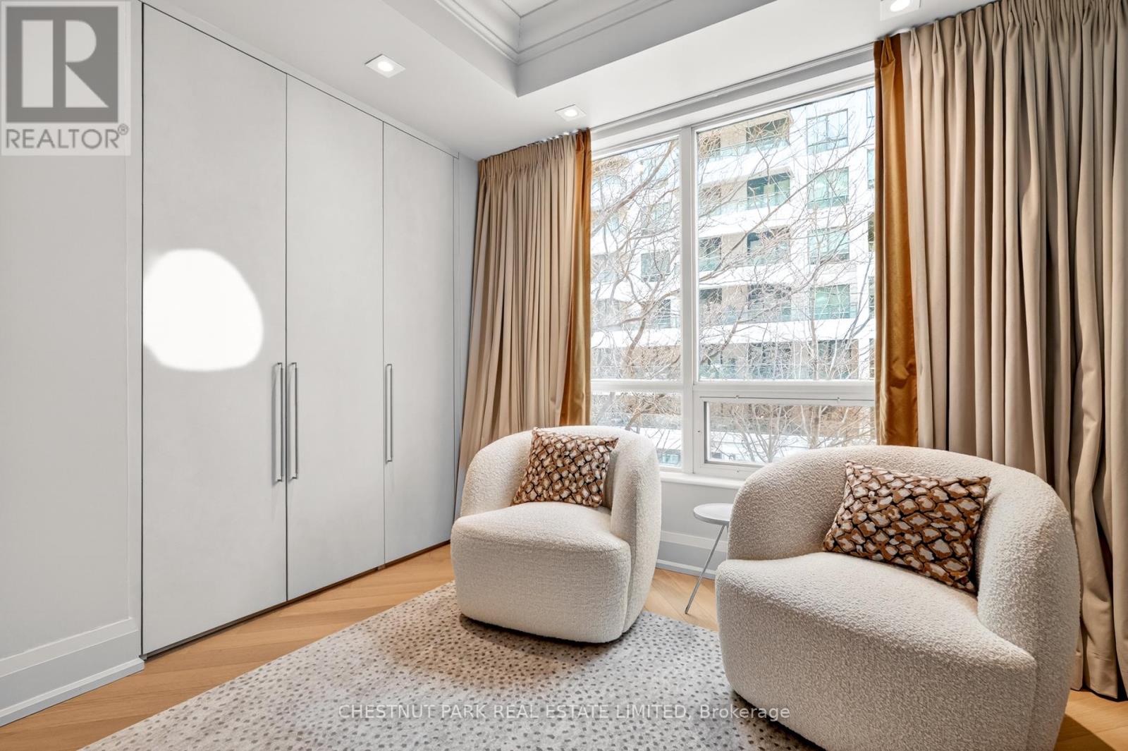 301 - 20 Scrivener Square, Toronto, Ontario  M4W 3X9 - Photo 17 - C12795050