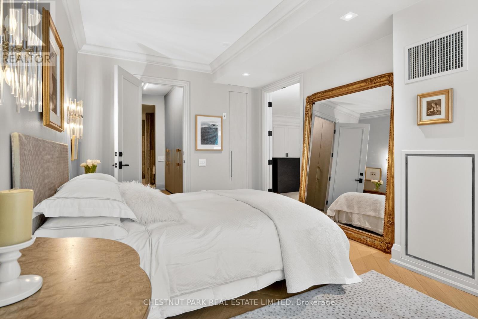 301 - 20 Scrivener Square, Toronto, Ontario  M4W 3X9 - Photo 18 - C12795050