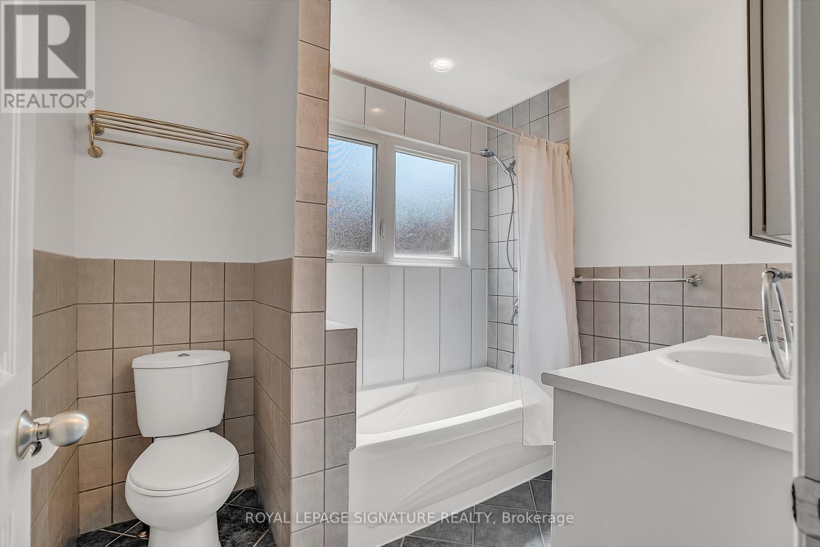 136 Three Valleys Drive, Toronto, Ontario  M3A 3B9 - Photo 23 - C12795074