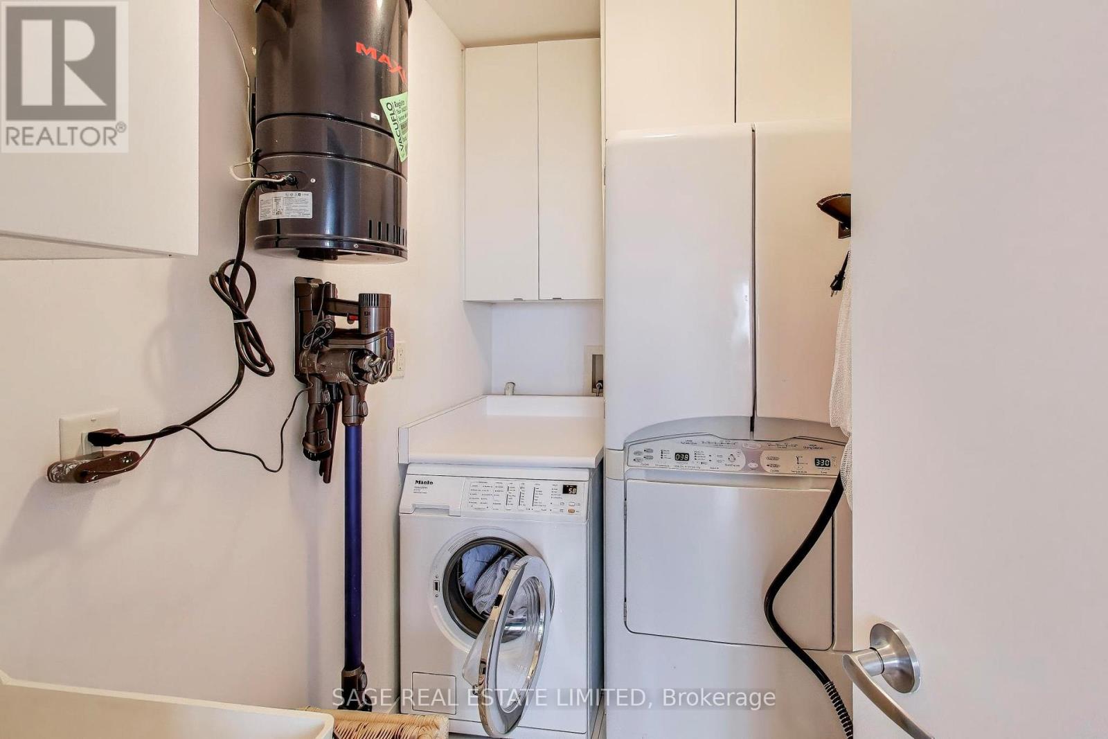 4004 - 33 Lombard Street, Toronto, Ontario  M5C 3H8 - Photo 28 - C12795198