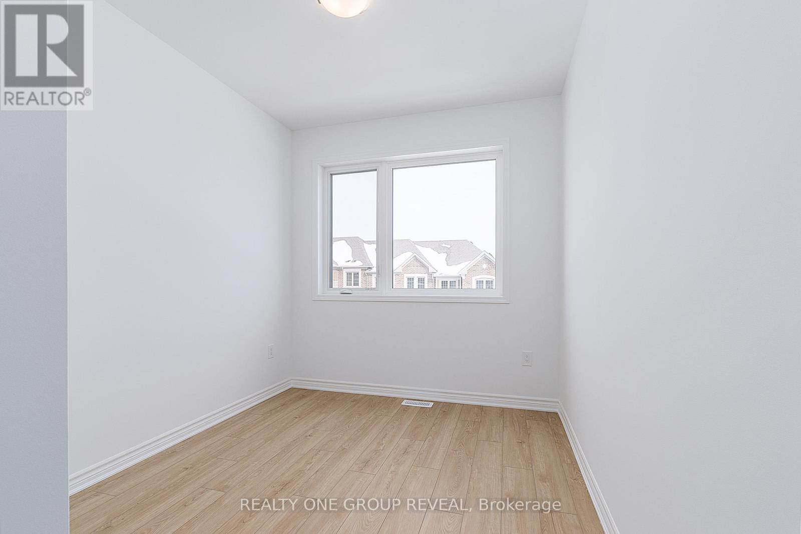 1735 Mineral Springs Way, Pickering, Ontario  L1X 0T5 - Photo 13 - E12795026