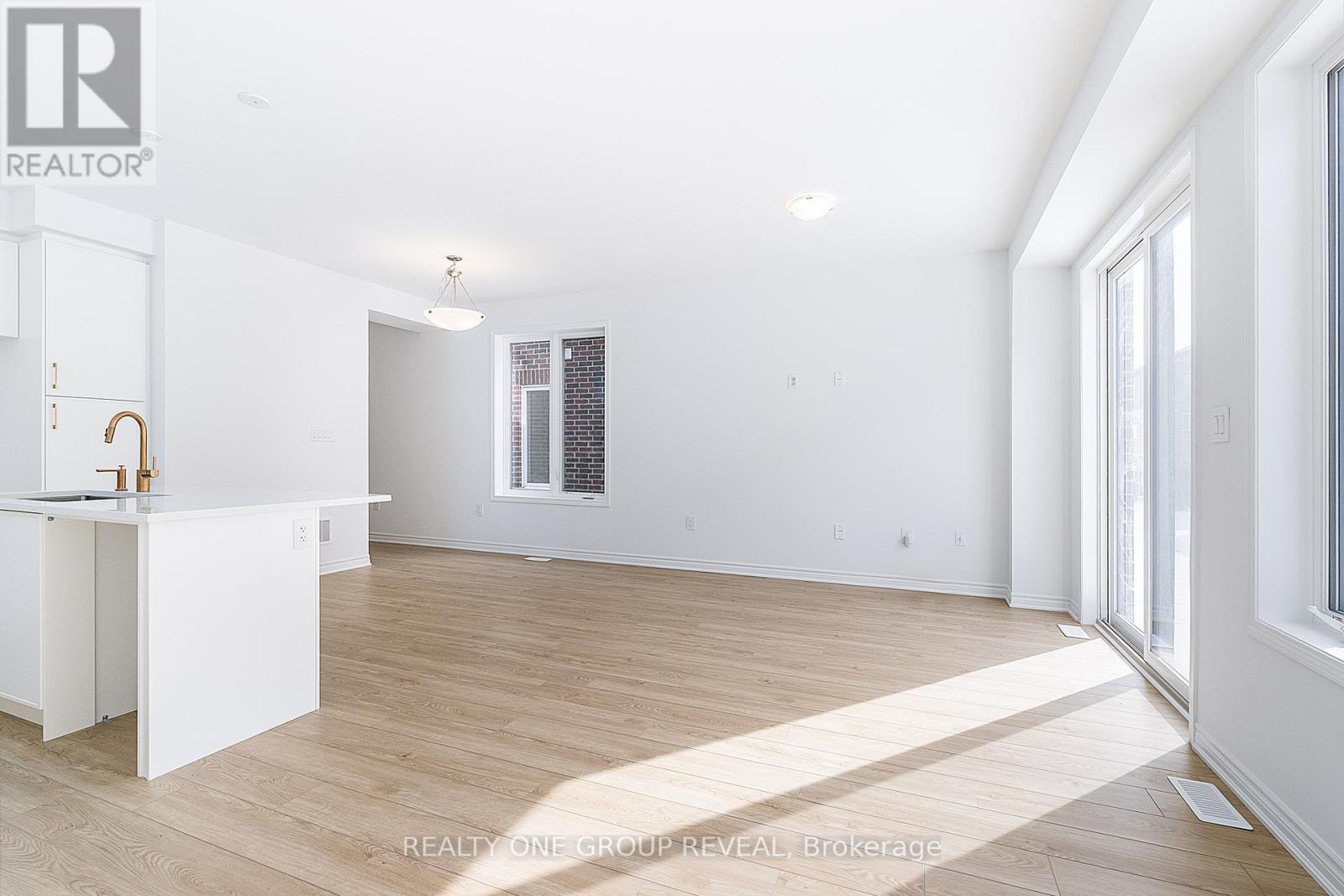 1735 Mineral Springs Way, Pickering, Ontario  L1X 0T5 - Photo 7 - E12795026