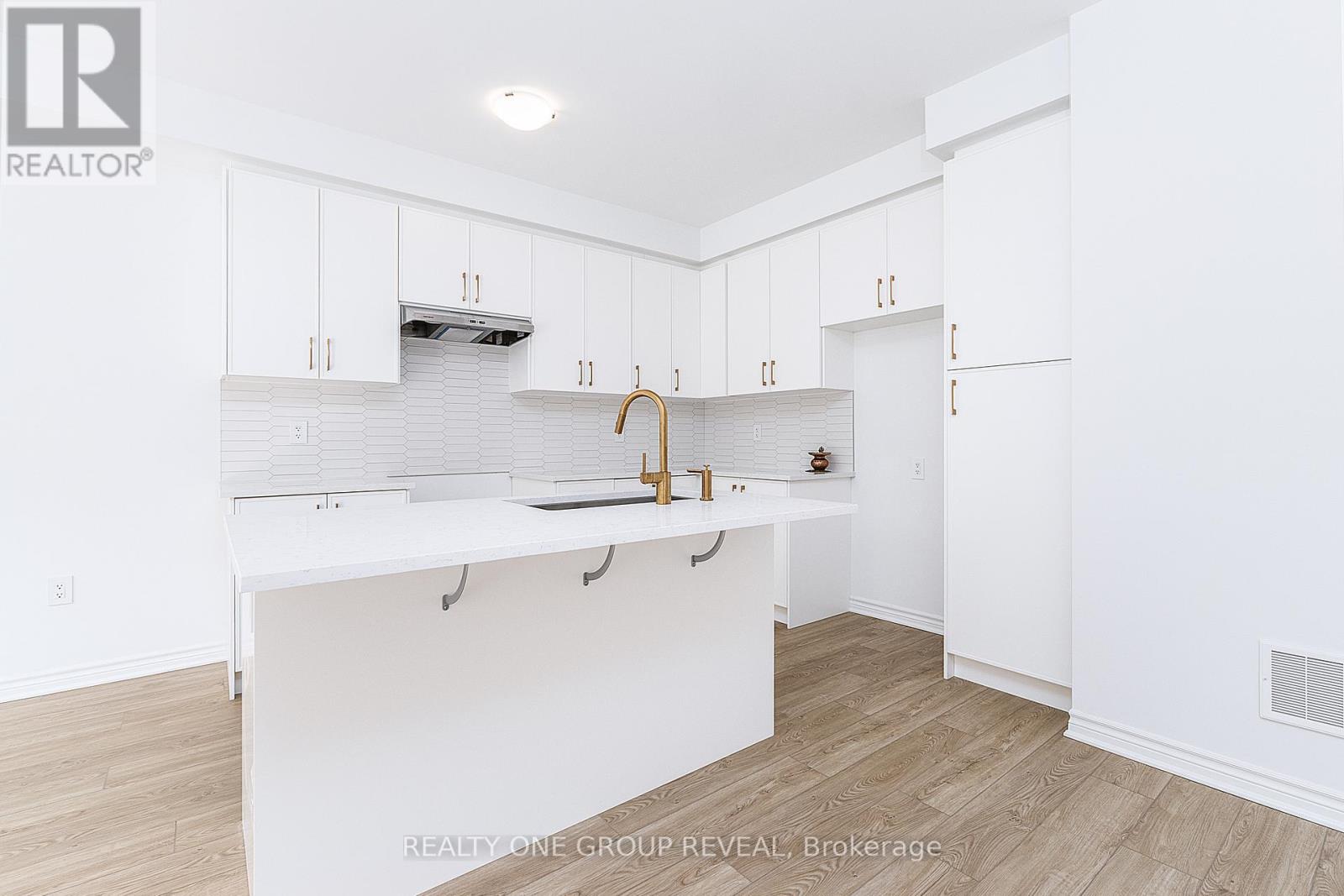 1735 Mineral Springs Way, Pickering, Ontario  L1X 0T5 - Photo 9 - E12795026