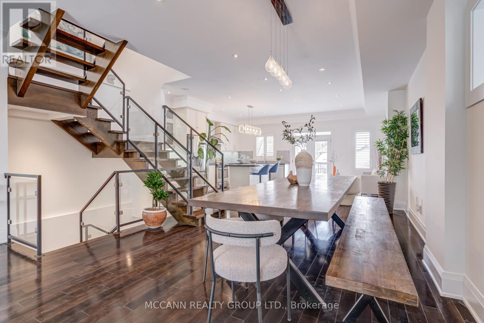 1155 Greenwood Avenue, Toronto, Ontario  M4J 4E7 - Photo 12 - E12795054