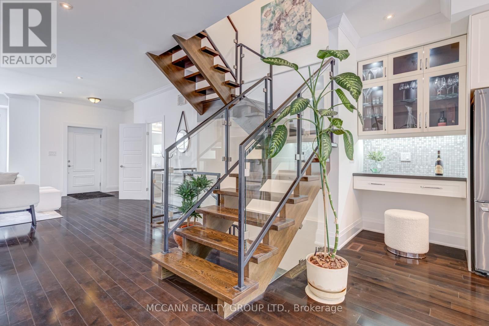 1155 Greenwood Avenue, Toronto, Ontario  M4J 4E7 - Photo 22 - E12795054