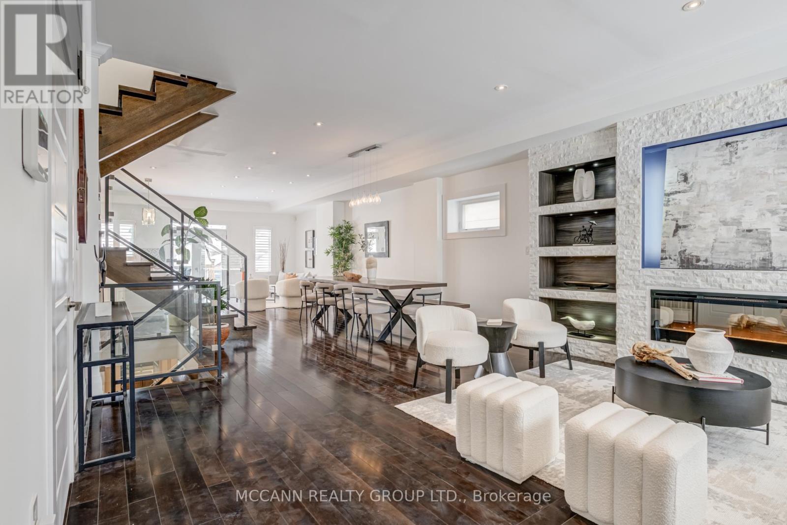 1155 Greenwood Avenue, Toronto, Ontario  M4J 4E7 - Photo 7 - E12795054