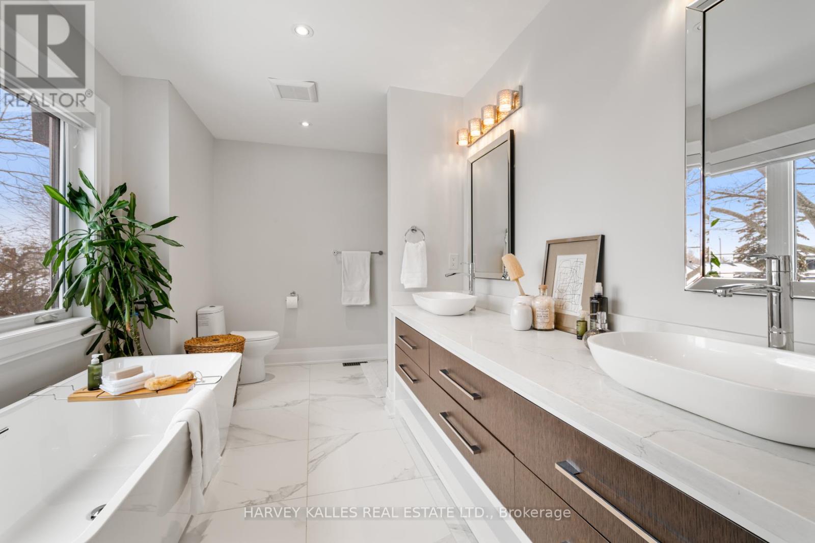 39 Amsterdam Avenue, Toronto, Ontario  M4B 2B9 - Photo 25 - E12795110