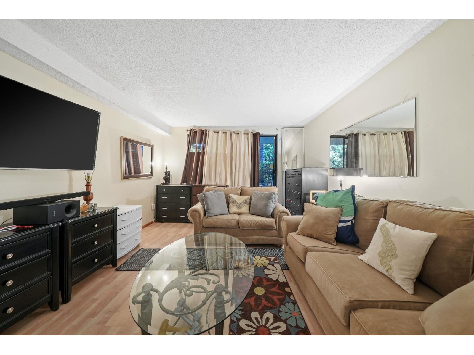 106 10626 151a Street, Surrey, British Columbia  V3R 8K7 - Photo 2 - R3090193