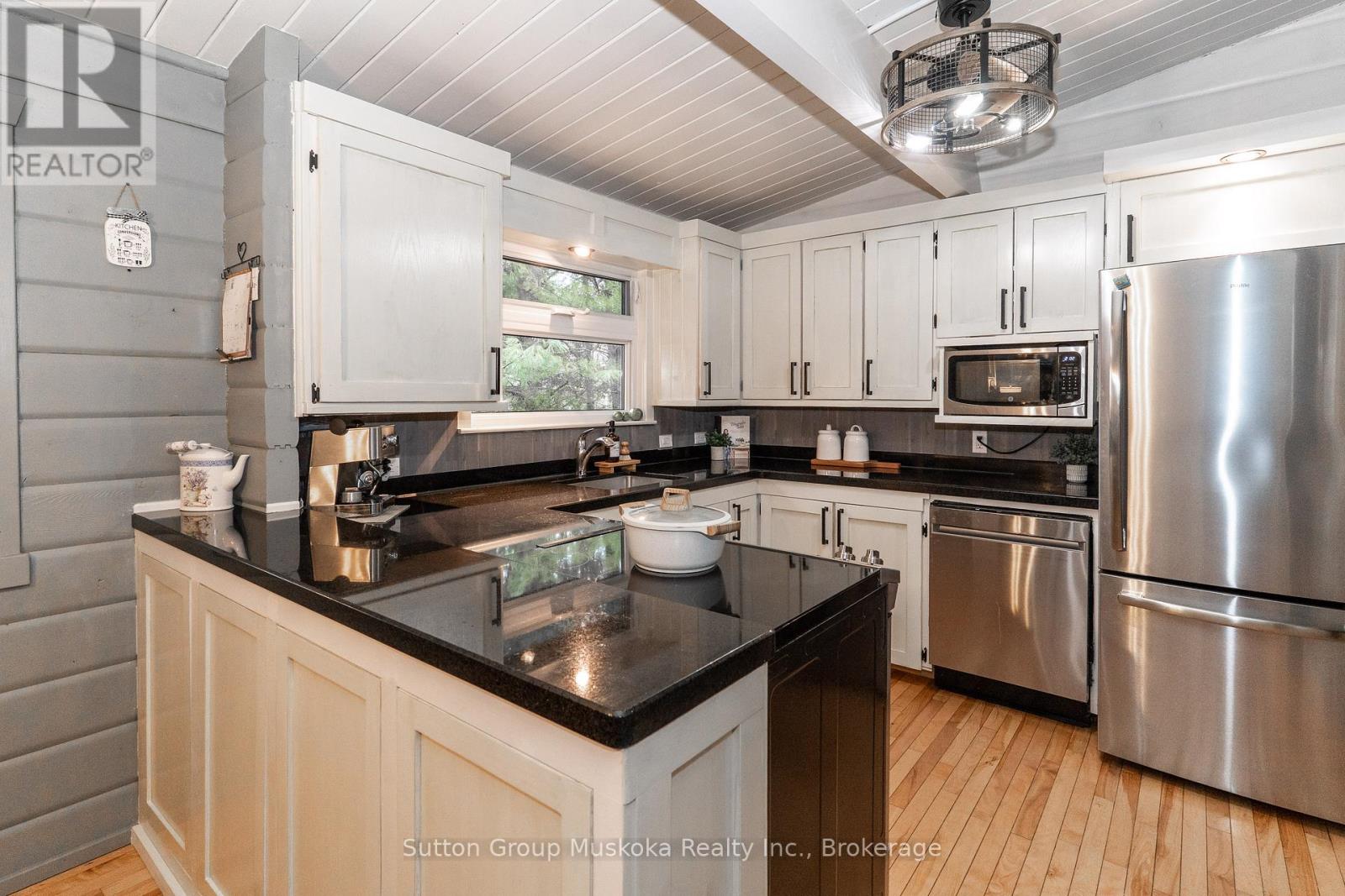 236 Hoodstown Road, Huntsville, Ontario  P1H 2J2 - Photo 15 - X12792446