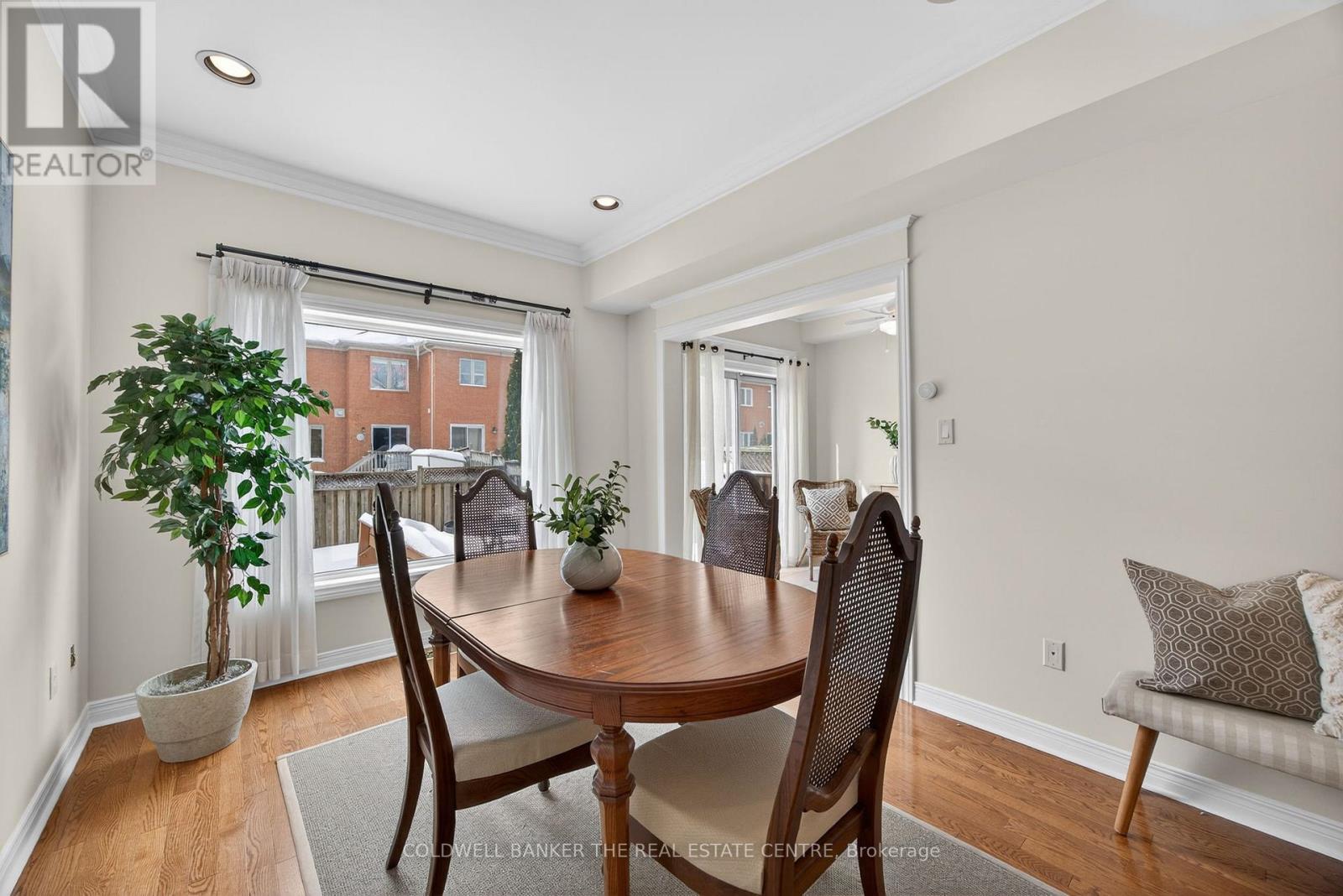 594 Osler Court, Newmarket, Ontario  L3X 2P5 - Photo 6 - N12794992