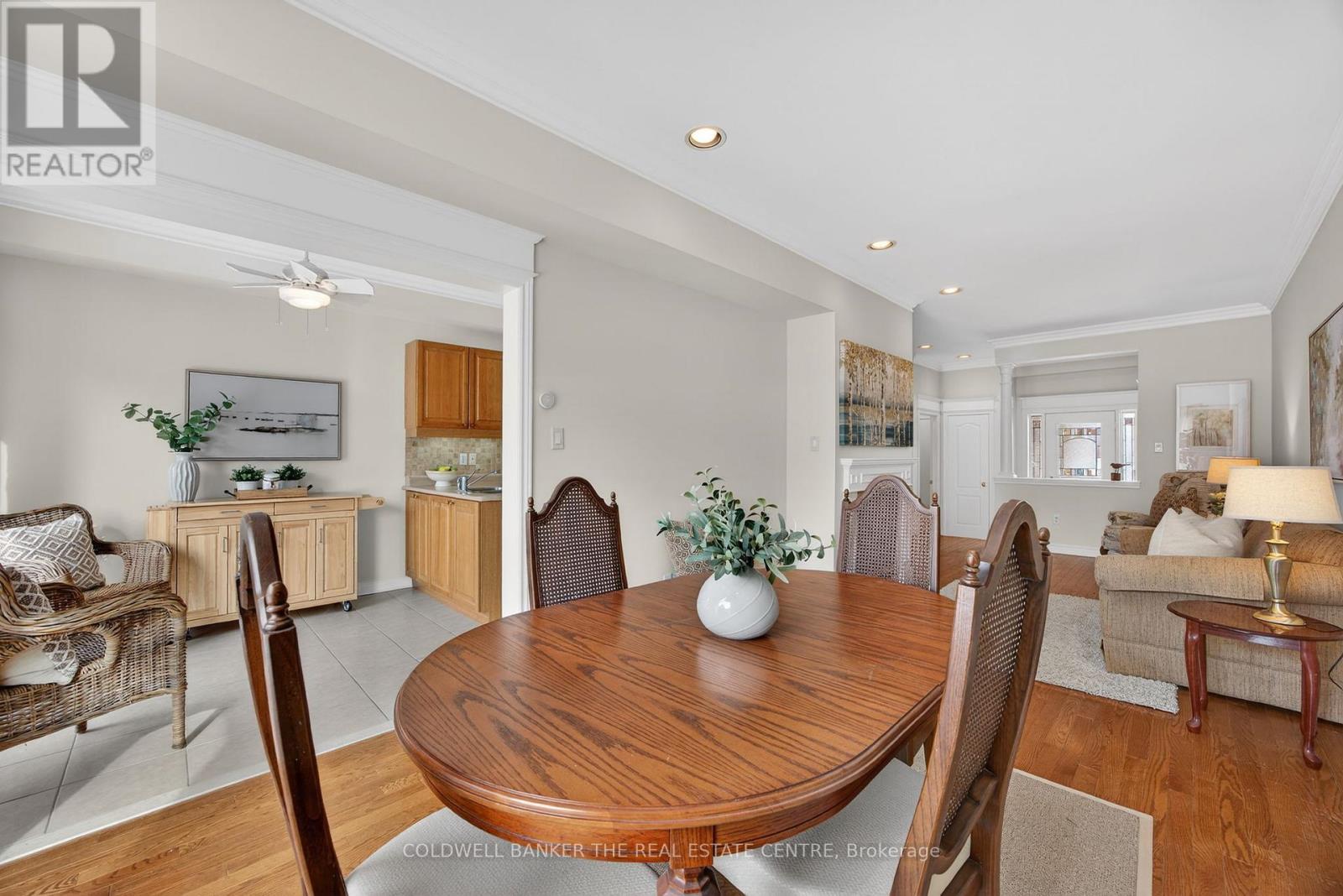 594 Osler Court, Newmarket, Ontario  L3X 2P5 - Photo 7 - N12794992