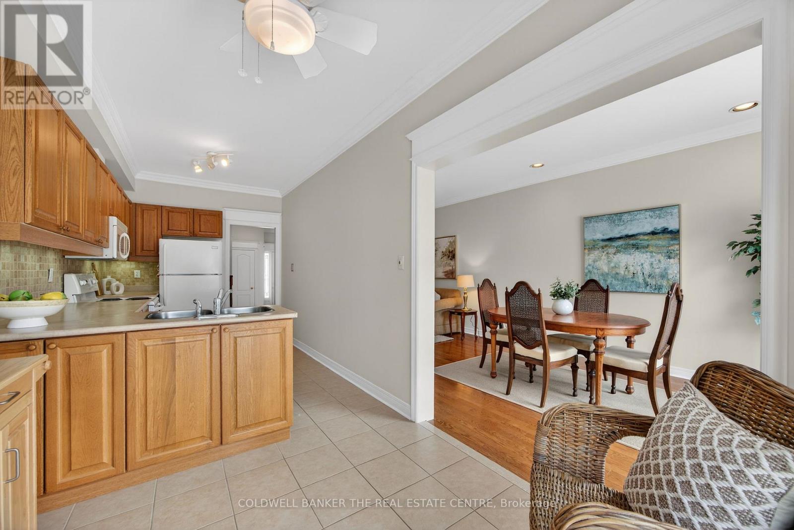 594 Osler Court, Newmarket, Ontario  L3X 2P5 - Photo 8 - N12794992