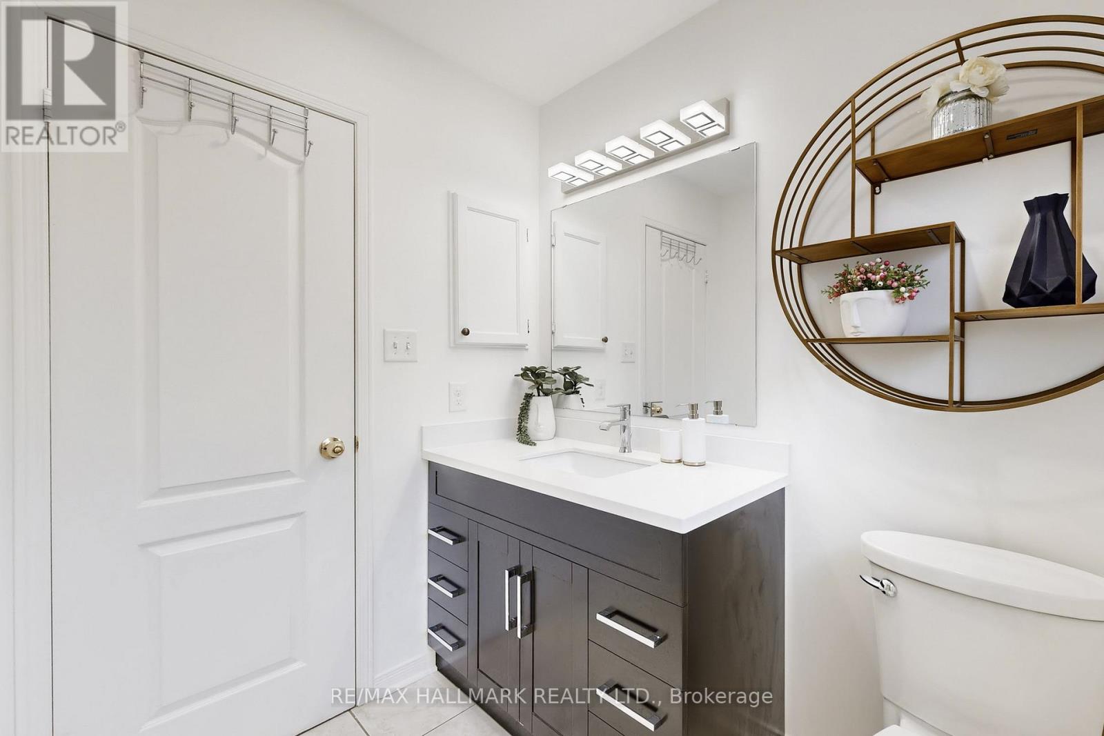 129 Knapton Drive, Newmarket, Ontario  L3X 3B4 - Photo 25 - N12795068