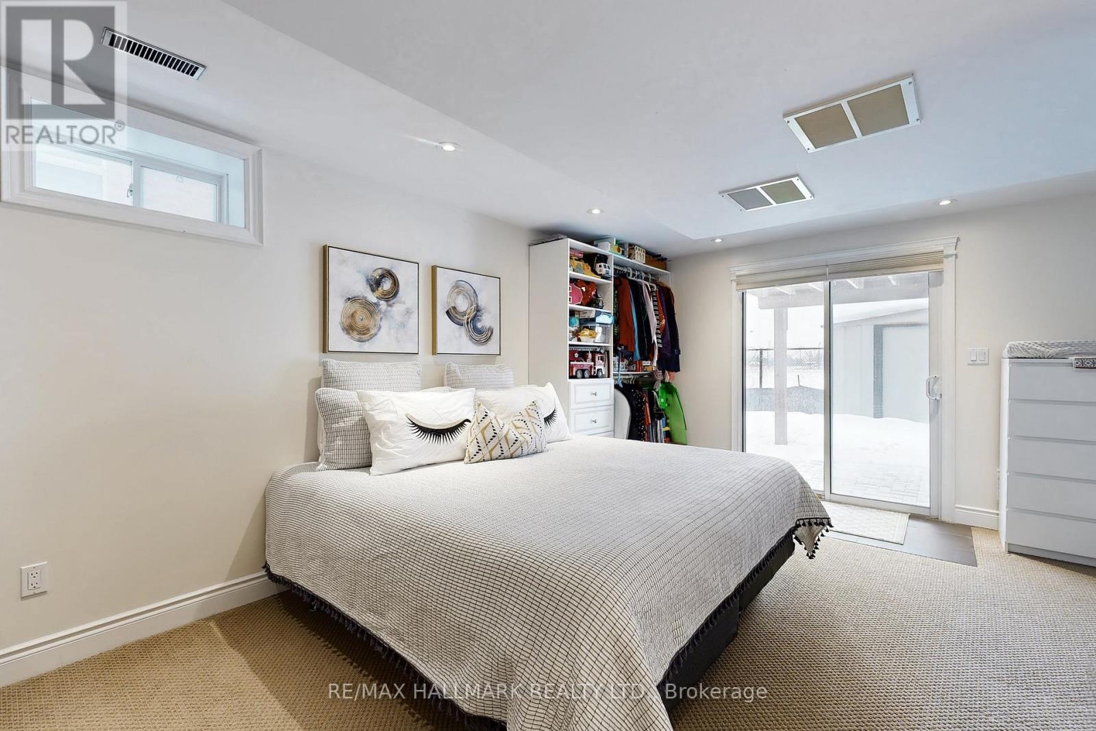 129 Knapton Drive, Newmarket, Ontario  L3X 3B4 - Photo 33 - N12795068