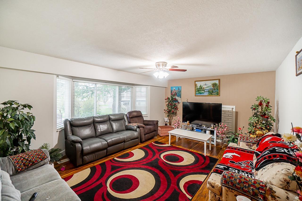 11892 Gilmour Crescent, Delta, British Columbia  V4C 1L1 - Photo 5 - R3090013