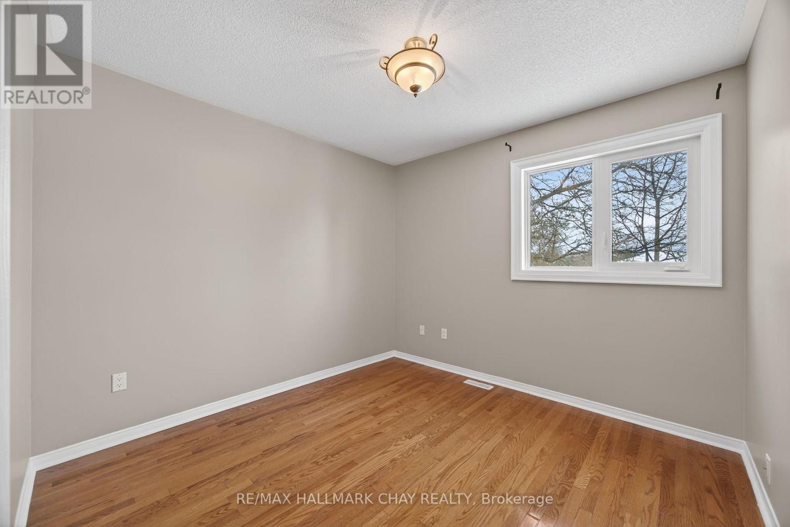 12 Webb Street, Barrie, Ontario  L4N 6V2 - Photo 13 - S12794968