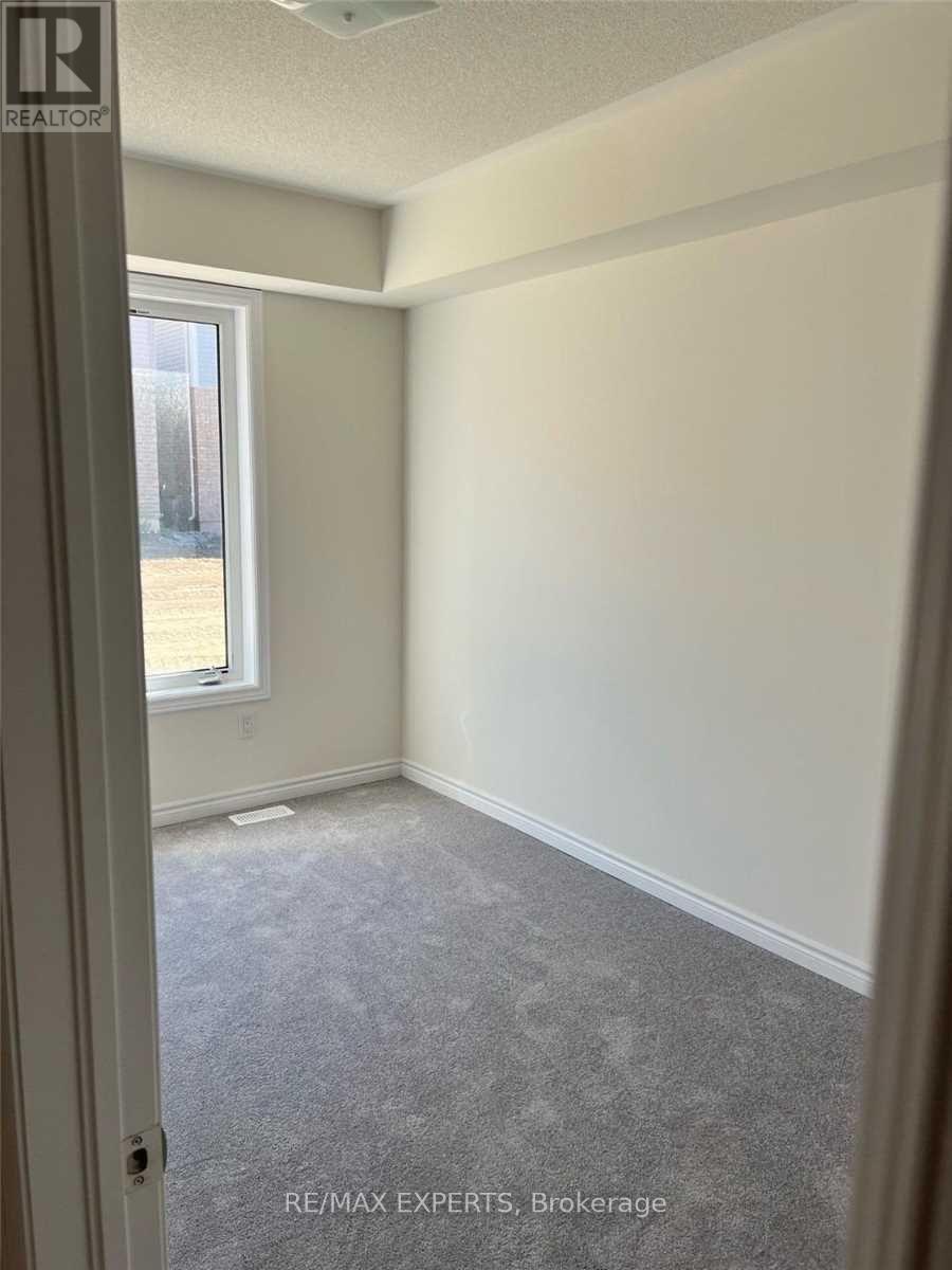 Main - 33 Bannister Road, Barrie, Ontario  L9L 0L5 - Photo 9 - S12795080