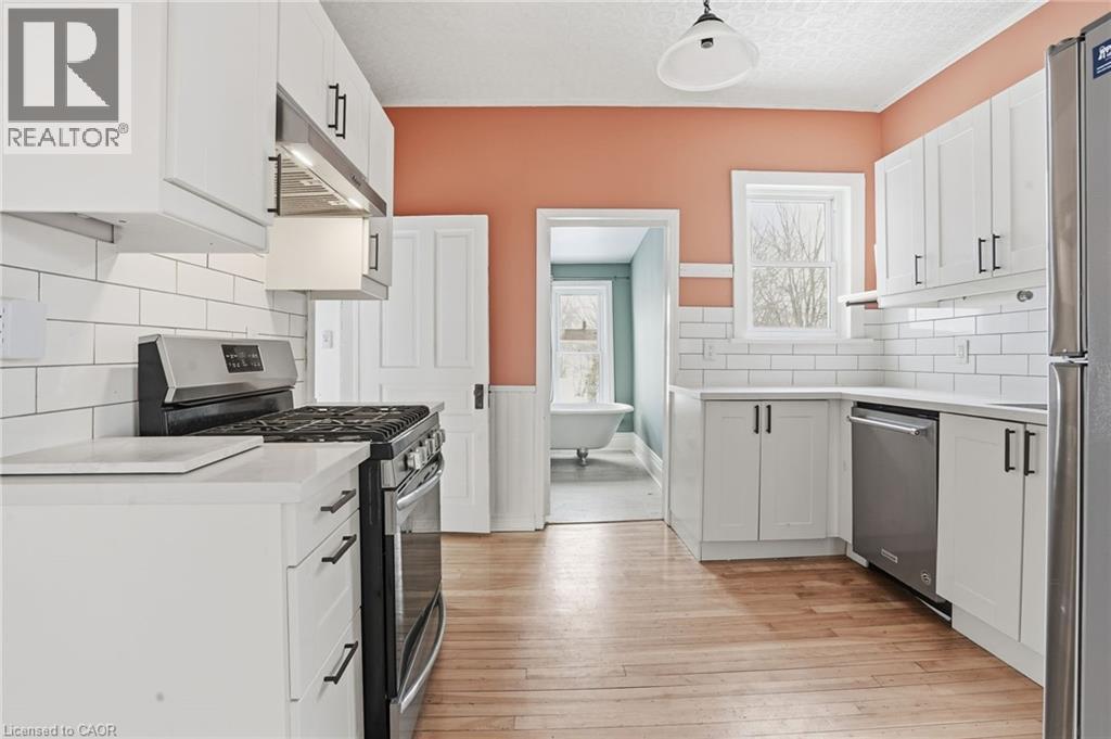 54 Mill Street, Welland, Ontario  L3C 4Y2 - Photo 5 - 40805744