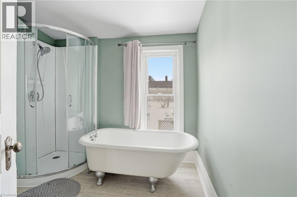 54 Mill Street, Welland, Ontario  L3C 4Y2 - Photo 7 - 40805744