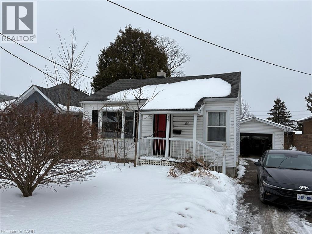 42 AVENUE Road, Cambridge, Ontario