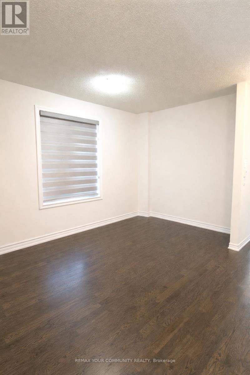 Upper - 54 Minnock Street, Caledon, Ontario  L7C 4K9 - Photo 2 - W12794998